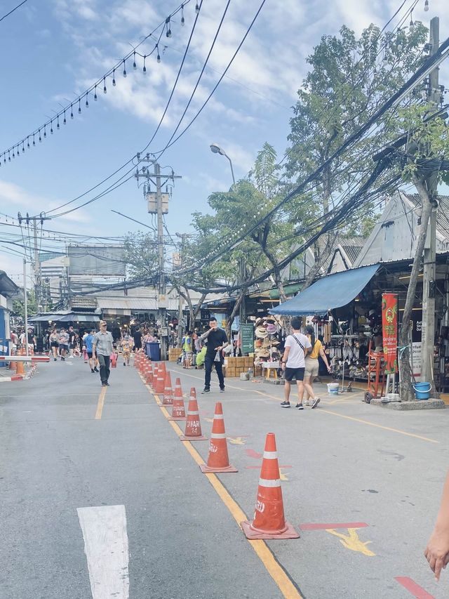 เดินตลาดนัดจตุจักร | กรุงเทพ