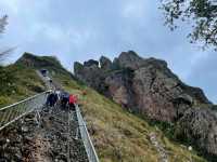 Qixian Ridge 🌳, 45 minutes north of Sanya, chill in the mountains like immortals for a day 🏵️.