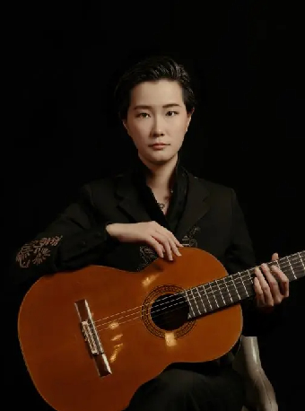 漫步古典夜 情迷西班牙——蘇萌吉他跨界音樂會｜音樂會 | 深圳音樂廳五樓小劇場