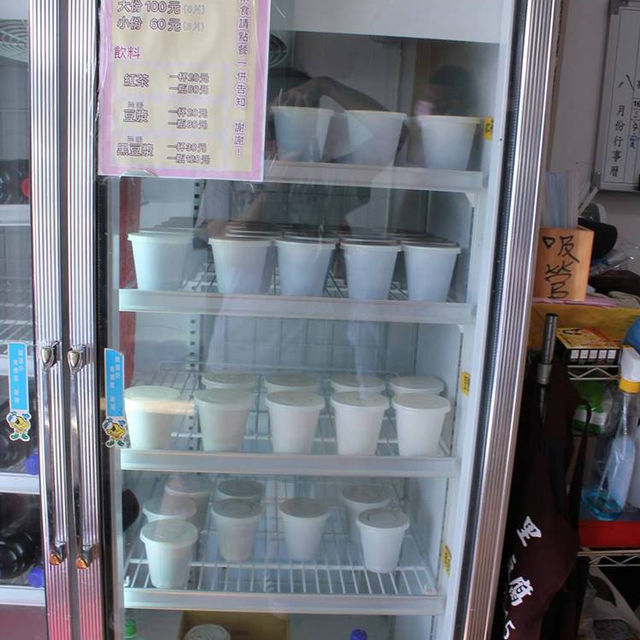 玉里橋頭臭豆腐花蓮店~在花蓮市區就可以吃到玉里經典臭豆腐｜加蘿蔔絲、泡菜超搭好好