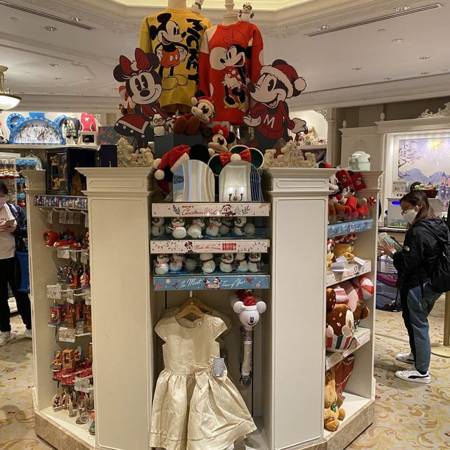 迪士尼買手信必到皇庭禮品店