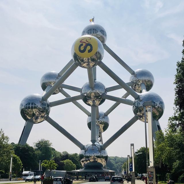 比利時布魯塞爾好去處：原子球塔（Atomium）