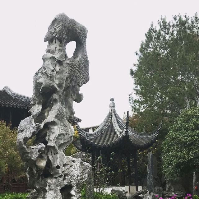 THE CLASSICAL GARDENS OF SUZHOU