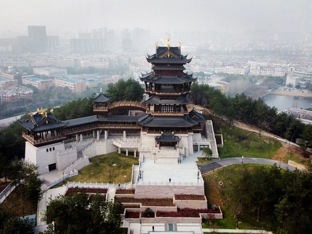 Jimingshan Park in Yiwu