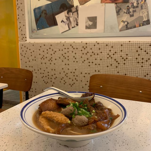 銅鑼灣超抵食車仔麵店🍜懷舊屋邨裝修風格🪑🚪