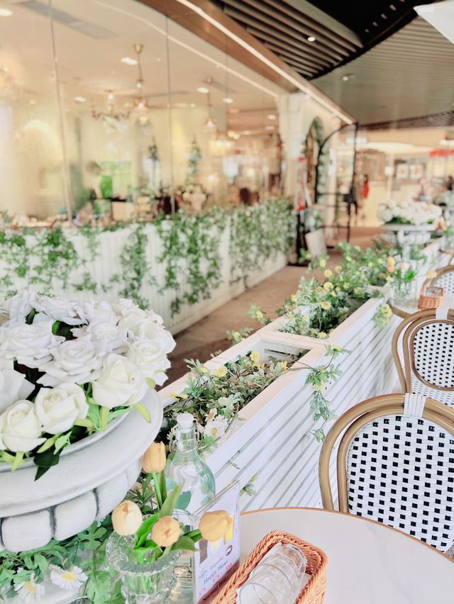 宮廷花園內的美食