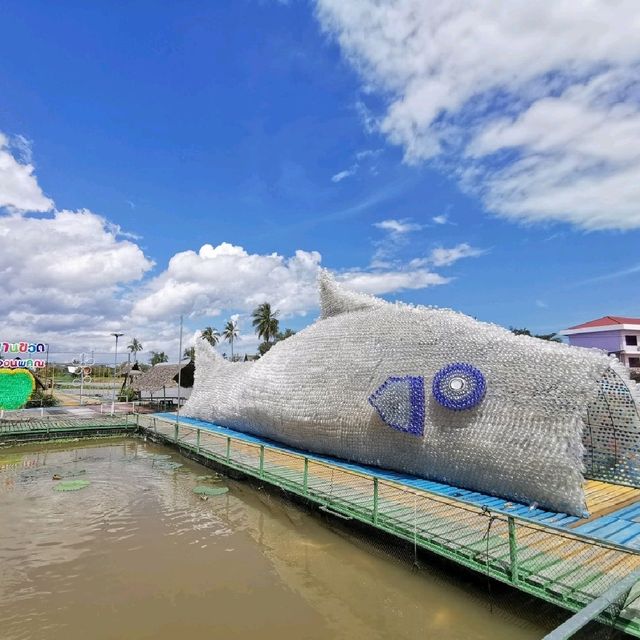 ตลาดน้ำวัดทองนพคุณ