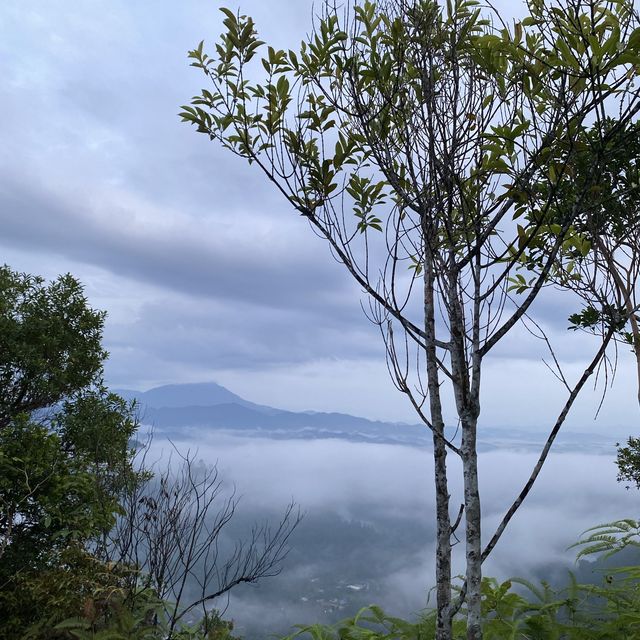 Hiking di Bukit Panorama Sungai Lembing