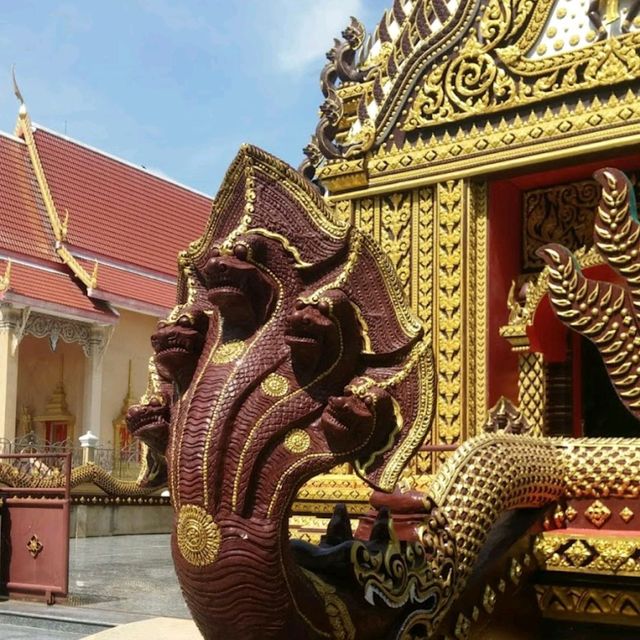 วัดเขากะโหลก ริมทะเลปราณบุรี จ.ประจวบคีรีขันธ์