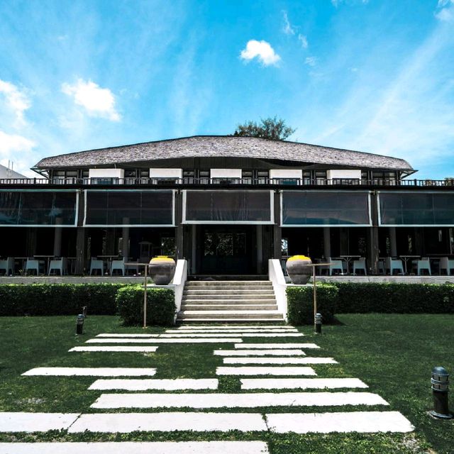 Twin Lotus Resort & Spa