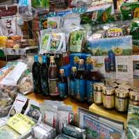 【沖縄 那覇】公設市場でウミヘビとハブ✨