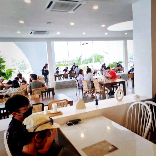 The Yard And Co Cafe @ pengarang, Photo Ed