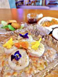 霓虹燈上、熱情的🇪🇸西班牙菜「Tapa Room」