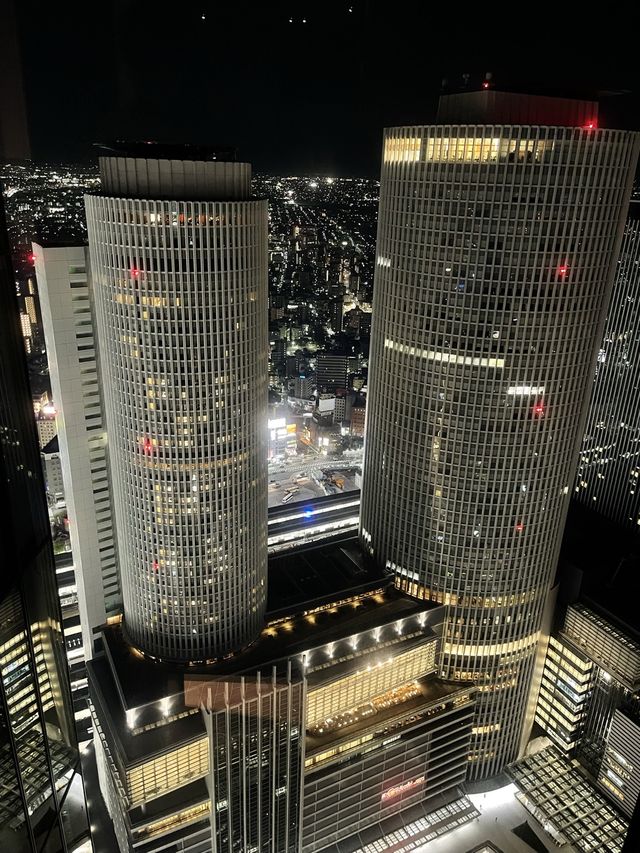 スカイプロムナード DIGITAL ART MUSEUM “CRYSTAL” 光の空中庭園