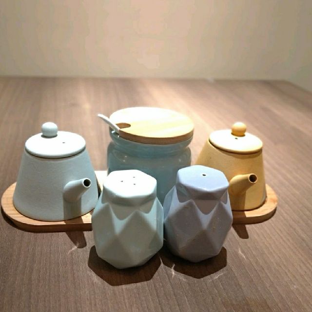走青  日式居酒屋集團的港式美食店