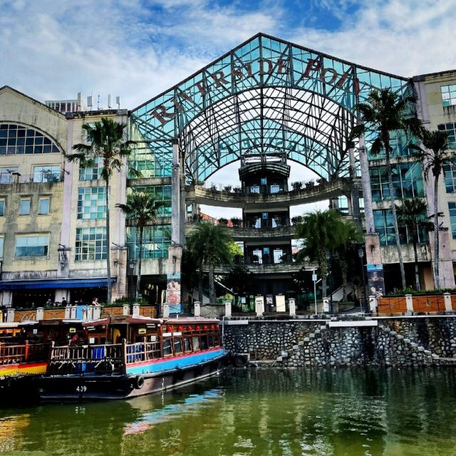 Historical River Cruise in Singapore Waterway