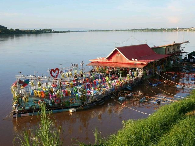 Nong Khai - The gateway to Thailand from Laos