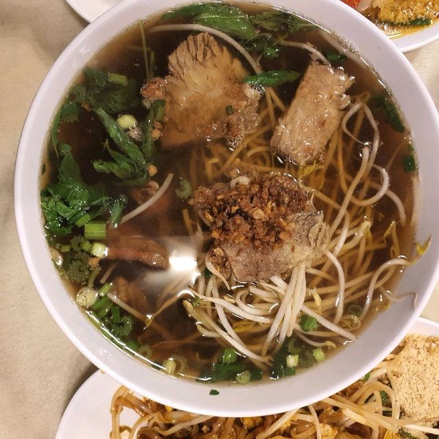 태국 야시장에 있을 법한 우리동네 태국맛집 "화정맛집 쿠아촉디"