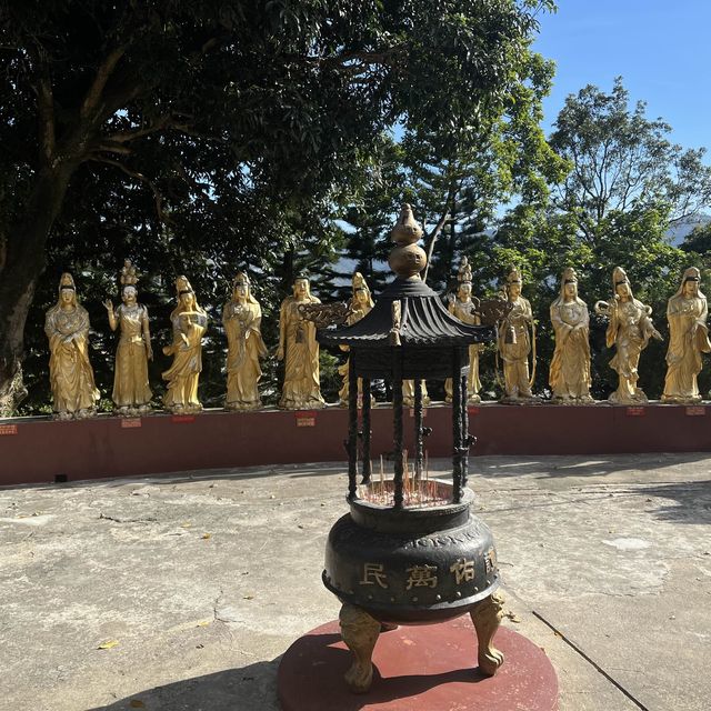 Ten Thousand Buddhas Monastery