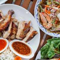 ส้มตำเตียงนอน Som Tum Tyeong Non