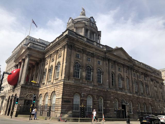 參觀18世紀宏偉建築🏛利物浦市政廳