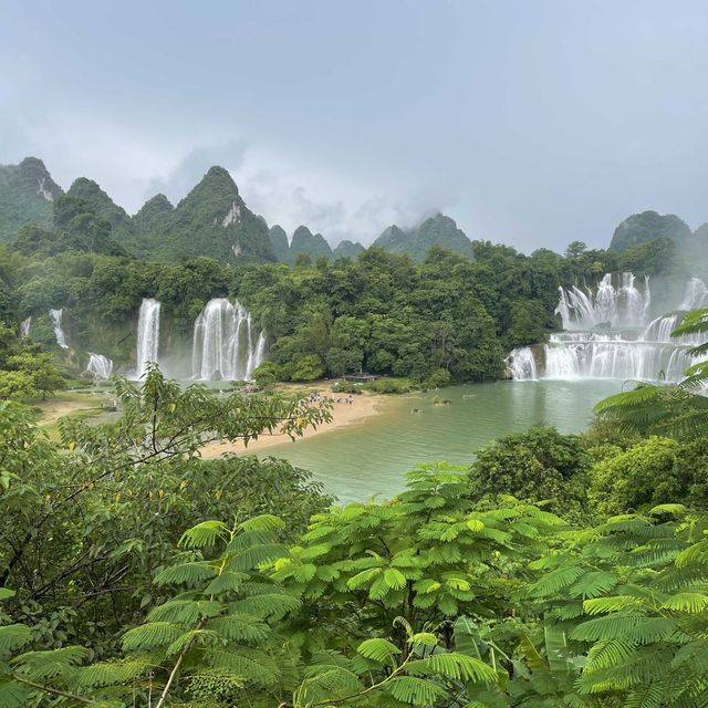 Detian waterfalls 