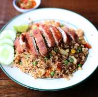 Bloom Cafe And Hostel Lipe (บลูมคาเฟ่แอนด์โฮสเทล) 