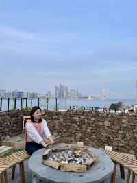 광안리를 한눈에 볼 수 있는 ‘아일드블루’ 카페