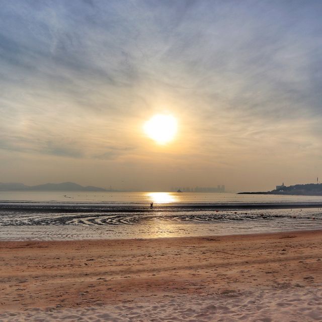 중국 칭다오 석양이 아름다운 제 1해수욕장🏝
