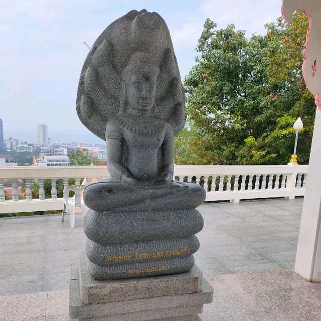วัดเขาพระใหญ่ พัทยา

