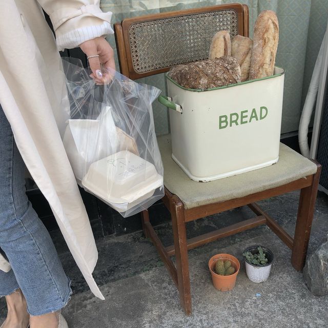 따뜻한 봄에 적격인 봄바다피크닉🏖🥐🥖☕️✨