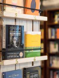 제주 애월 조용한 책방카페,동경앤책방📚