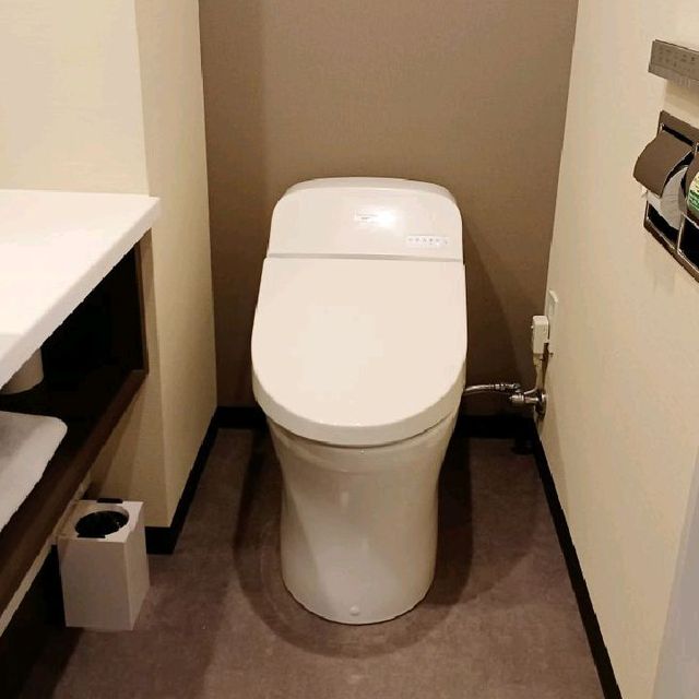 【地元ホテル泊】広々ツインでゆったり
