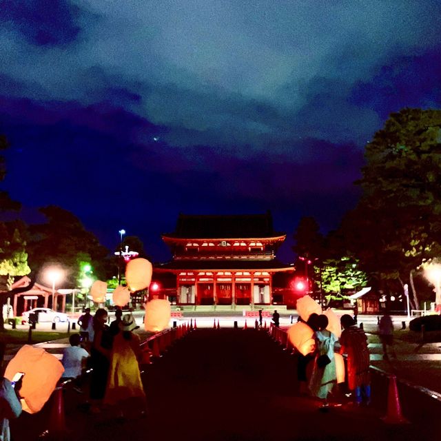 【京都】平安神宮でのスカイランタン