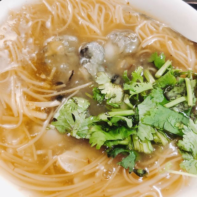 排隊美食🍜🥓Ukuko Oyster Thin Noodles 油庫口蚵仔麵線+炭烤香腸