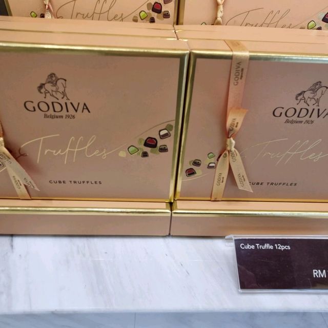 Godiva Cafe Christmas 🎄 Collection 