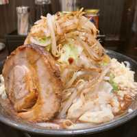 【東京】醤油ベースのマシマシに可能なラーメン