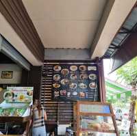 บ้านปิ่นโต(พ.ศ.๒๕๒๗) 