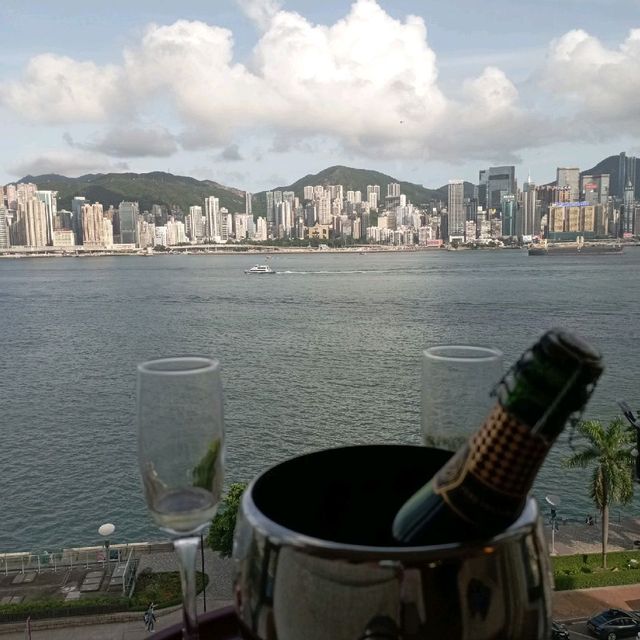  “Spend-to-Redeem Staycation” Programme with minimum room charges 
