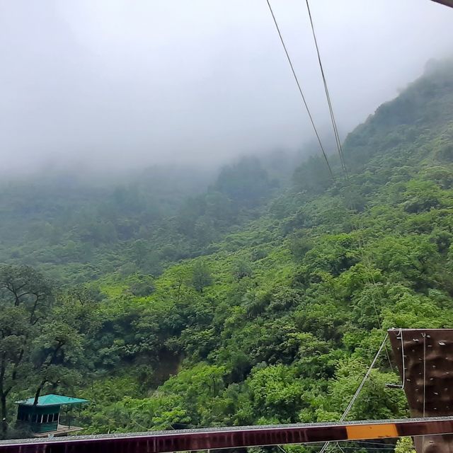 kempty waterfall Mussoorie 