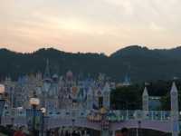 I love Hong Kong Disneyland