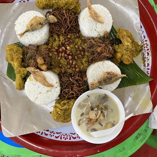 Nasi Ambeng D’rebung