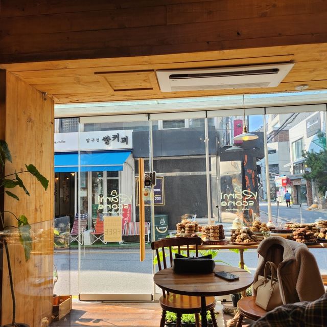 비건 디저트 카페로 유명한, 청담 라미스콘