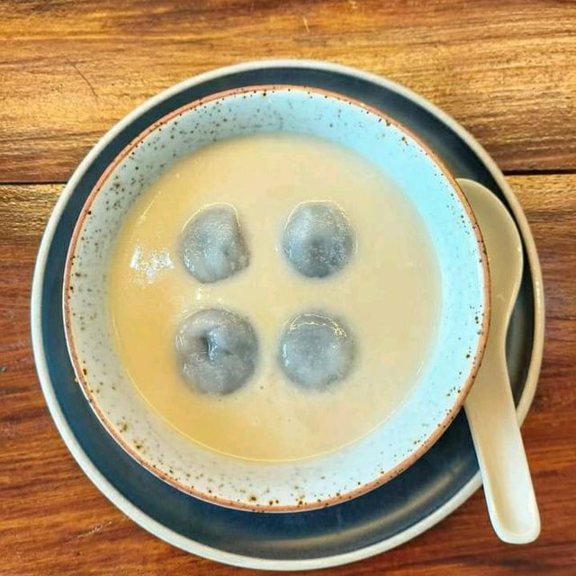 หนึ่ง นม นัว 🥛🍞