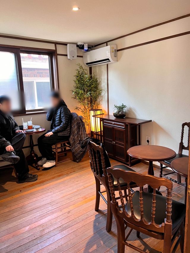 韓国/ソウル【望遠洞】緑と和の調和が素敵🌿駅近の人気カフェ💚
