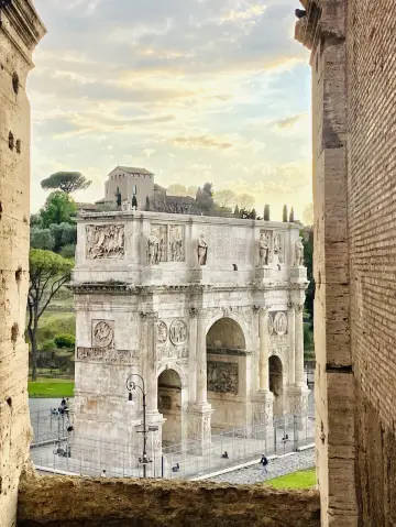 THE ARCH OF TRIUMPH 💪🏻