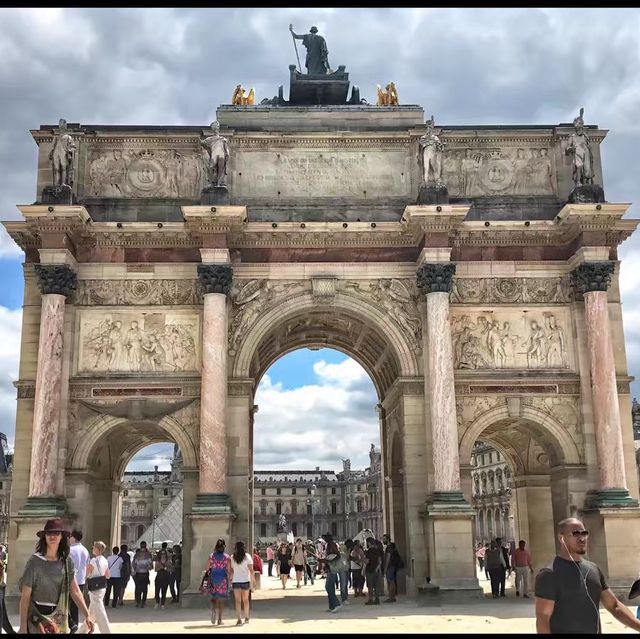 Louvre Palace - Paris 🇫🇷 