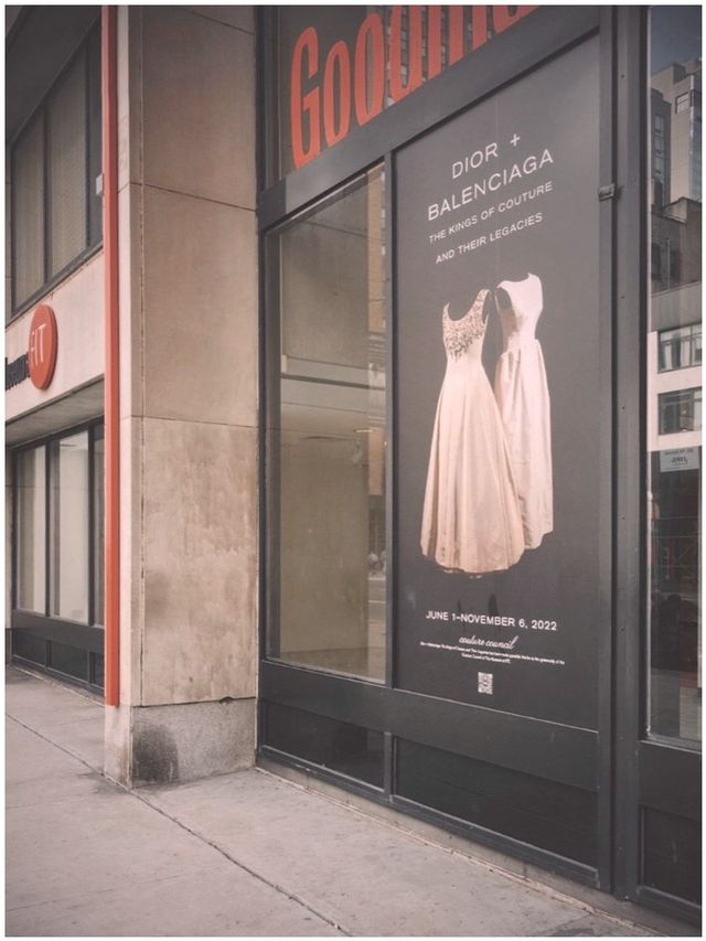 Some photos taken before sharing the exhibition.