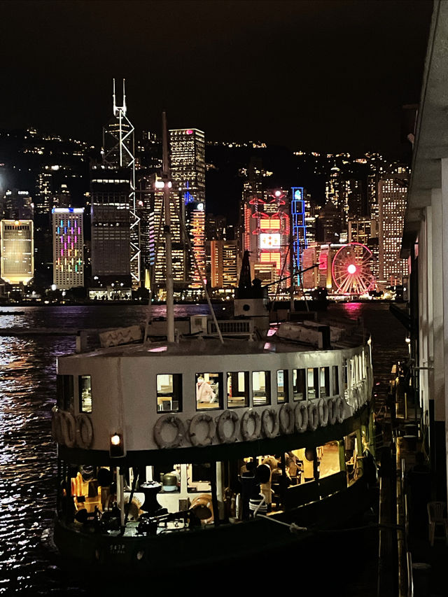 Hong Kong | A nighttime pier and a daytime art museum.