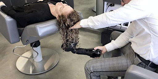 Curl Talk Class- for you and your curly friends on how to style you curls | 3530 N Federal Hwy